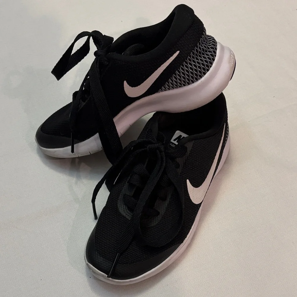 Nike Black and White Running Shoes